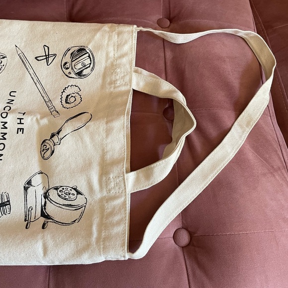 Tools to Liveby Tote Bag ‘The Uncommon Beauty In Common Things’ - Picture 4 of 6